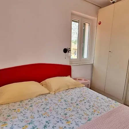 Apartment Adagio Omis Exterior photo